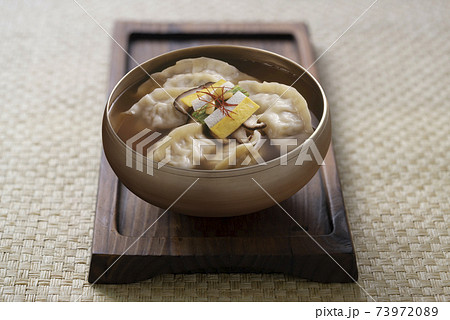 粉飾 小麦粉 伝統的な食べ物 73972089