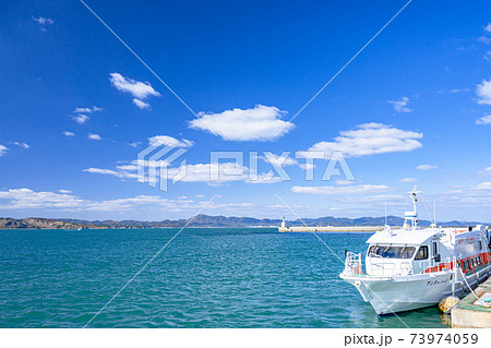 香川県、直島、フェリー、海、快晴 73974059