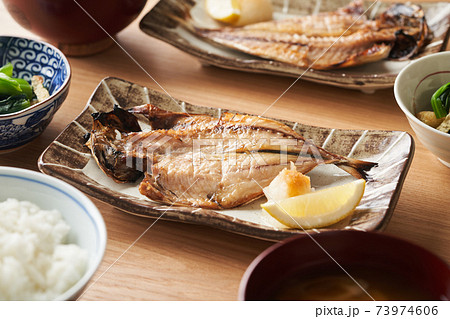 鯵の干物、ご飯と味噌汁 鯵の干物、ご飯と味噌汁 73974606
