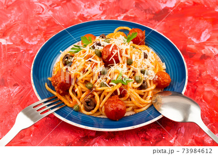 Spaghetti Puttanesca Spaghetti Puttanesca 73984612