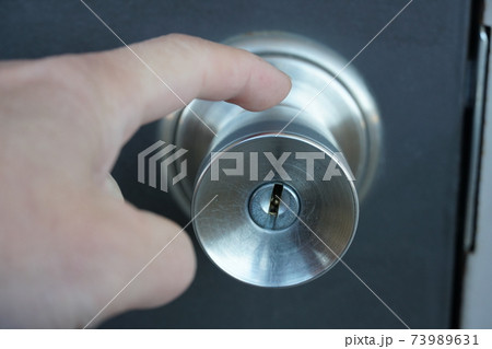 ドアノブ静電気対策 73989631