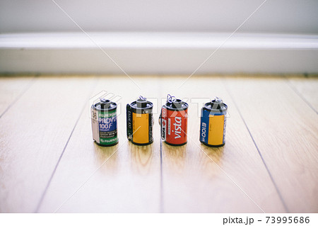 フィルムのパトローネ 73995686