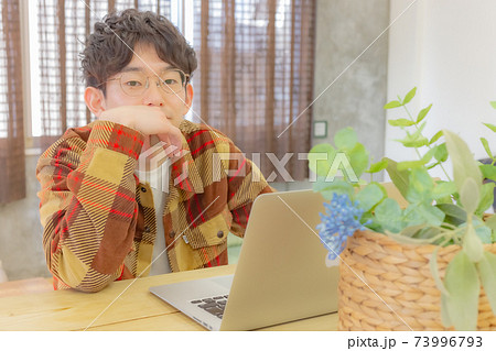 フリーランス　イメージ 73996793
