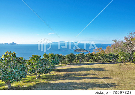【万葉の岬より瀬戸内海を一望】 兵庫県相生市相生金ケ崎 73997823