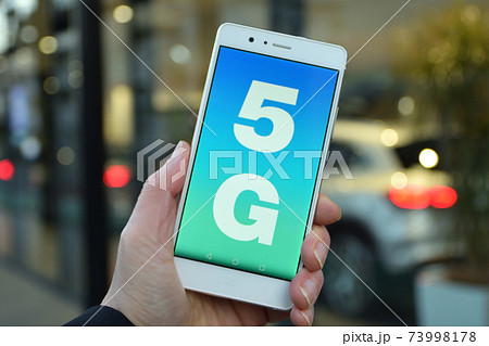 5G、スマホ新時代  73998178