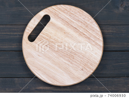 Wooden round empty cutting board Wooden round empty cutting board 74006930