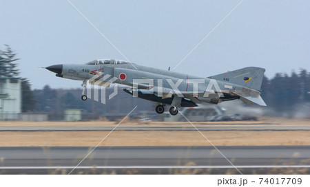 航空自衛隊F-4EJ改ファントムⅡ離陸 74017709