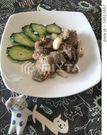 ずりの揚げたん、妻の手作り家庭料理、家庭で楽しむ夕ご飯、幸せ家族 ずりの揚げたん、妻の手作り家庭料理、家庭で楽しむ夕ご飯、幸せ家族 74021407