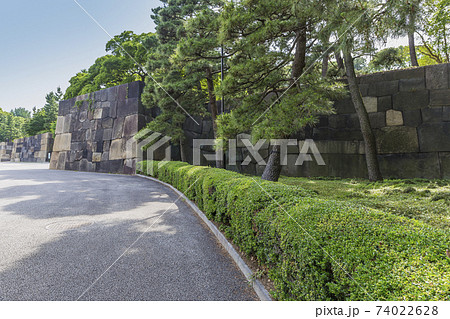 皇居東御苑 旧江戸城 二の丸 三の丸 皇居附属庭園 石垣 皇居東御苑 旧江戸城 二の丸 三の丸 皇居附属庭園 石垣 74022628