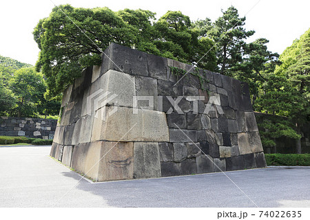 皇居東御苑　旧江戸城　二の丸　三の丸　皇居附属庭園　石垣 74022635