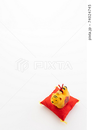 寅の置物　座布団付き 74024745