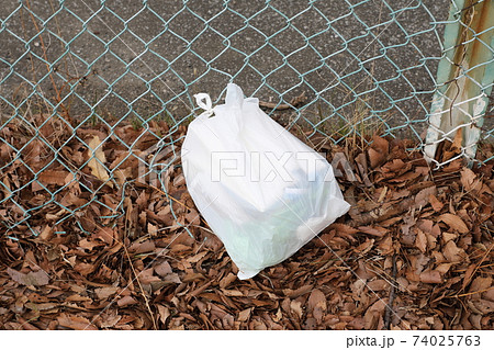 ゴミ 74025763