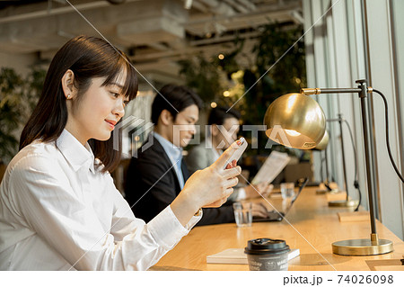 コワーキングスペース　ソーシャルディスタンス 74026098