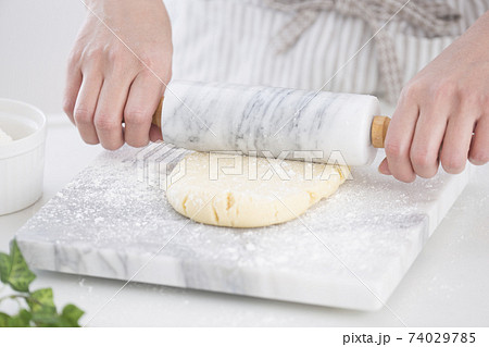 クッキー作り 74029785