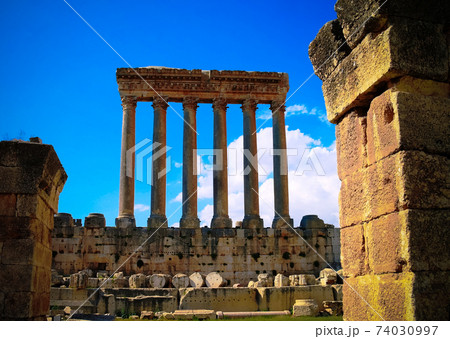 Ruins of Jupiter temple and great court of Heliopolis at Baalbek, Bekaa valley Lebanon 74030997