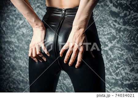 marketing JEP koelkast Sexy woman ass in black leather pants - Stock Photo [74034021] - PIXTA