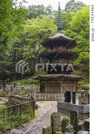 安楽寺(上田市)国宝八角三重塔 安楽寺(上田市)国宝八角三重塔 74034464