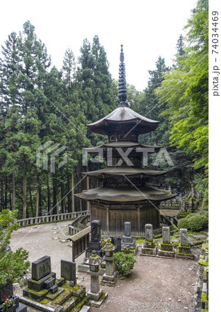 安楽寺(上田市)国宝八角三重塔 安楽寺(上田市)国宝八角三重塔 74034469