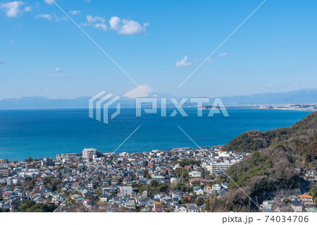 仙元山の山頂から見た富士山 仙元山の山頂から見た富士山 74034706