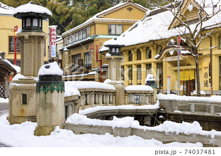 城崎温泉 　雪景色 74037481