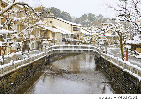 城崎温泉 　雪景色 74037501