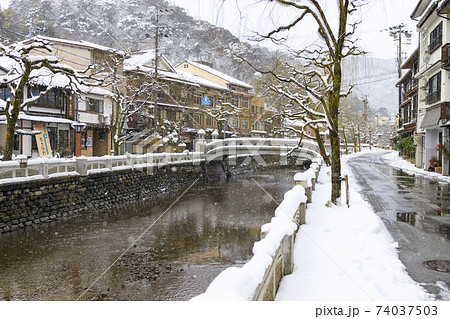 城崎温泉 　雪景色 74037503