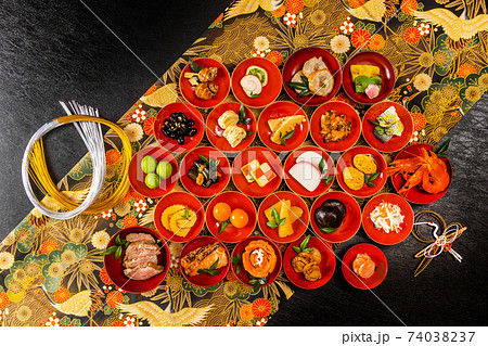 典型的なおせち料理 Japanese food New Year dishes (OSECHI) 典型的なおせち料理 Japanese food New Year dishes (OSECHI) 74038237