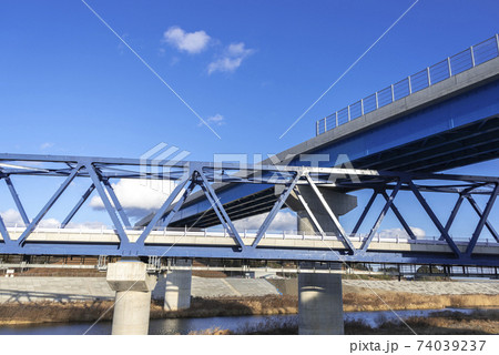 橋の立体交差 橋の立体交差 74039237