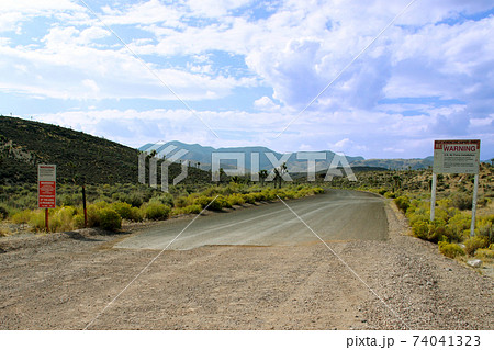 立入禁止のエリア51入り口 74041323