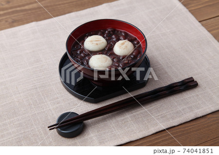 餅入りぜんざい 小豆 テーブル 74041851