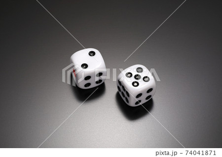 サイコロ サイコロ 74041871