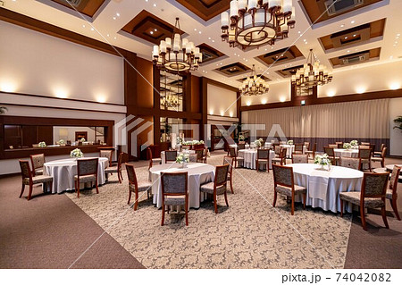 ウエディング　披露宴　会場 74042082