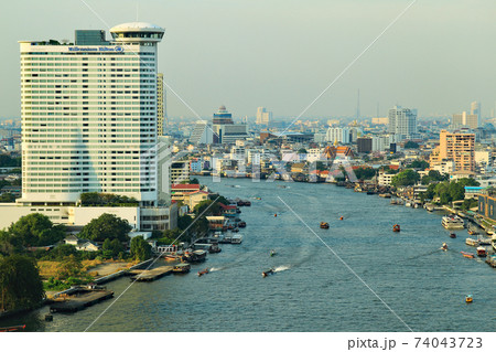 バンコク、チャオプラヤ川の風景 74043723