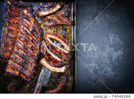 Barbecue spare ribs St Louis cut with hot honey chili  74046366