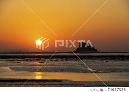 夕焼け 海 スポット 74057326
