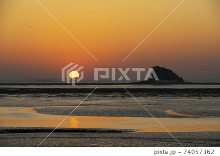 夕焼け 海 スポット 74057362