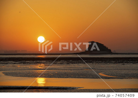 夕焼け 海 スポット 74057409