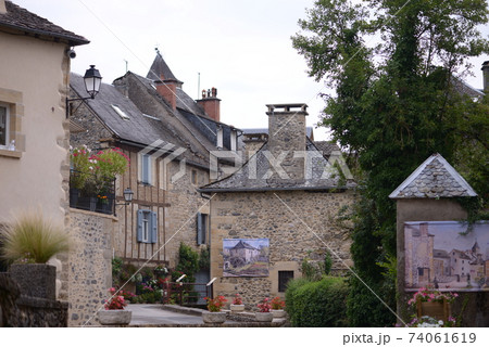 南仏の小さな村 南仏の小さな村 74061619