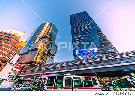 日本の東京都市景観 柵が外され広がった駅前や東京メトロ銀座線渋谷駅などを望む＝2021年1月31日 74064846