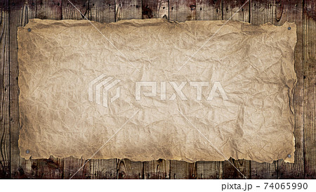 古い紙と木製の壁 - 複数のバリエーションがあります 74065990
