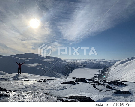 絶景と新鮮な空気、私は生きている！ 74069956