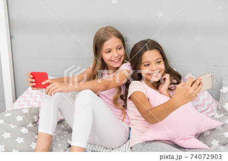Online social network. Making blog post from smartphone.  74072903