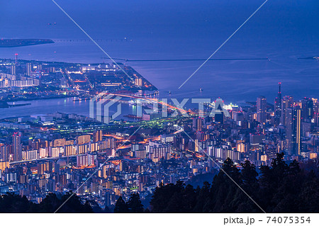 《兵庫県》日本三大夜景・掬星台の薄明夜景 74075354