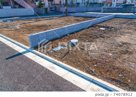 宅地 区画された造成地の風景 宅地 区画された造成地の風景 74078912