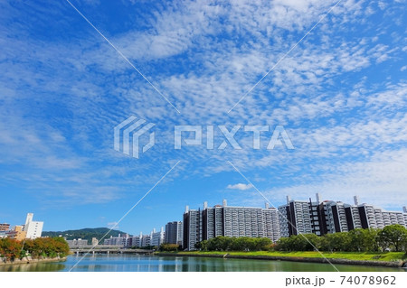 《広島市》10月の青空と基町高層アパート 《広島市》10月の青空と基町高層アパート 74078962