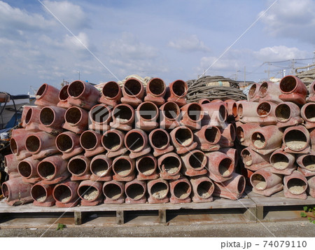 林崎漁港の蛸壷 林崎漁港の蛸壷 74079110