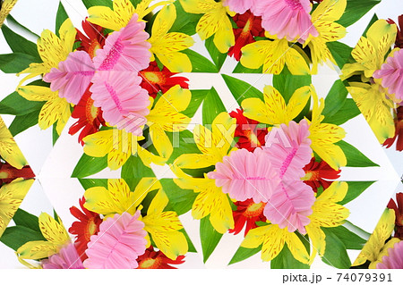 生花万華鏡・ガーベラとアルストロメリア5 74079391