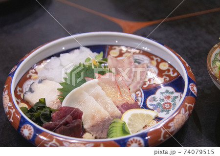 鯨の刺身　クジラ肉　クジラ　くじら　さえずり　百ひろ　鯨ベーコン　赤肉　うねす　赤身　皮 74079515