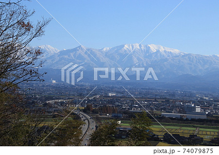 立山を望む（富山県　富山市） 74079875