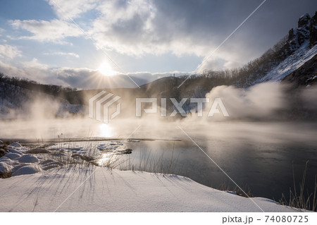 北海道登別市 地獄谷と大湯沼の風景-02 北海道登別市 地獄谷と大湯沼の風景-02 74080725